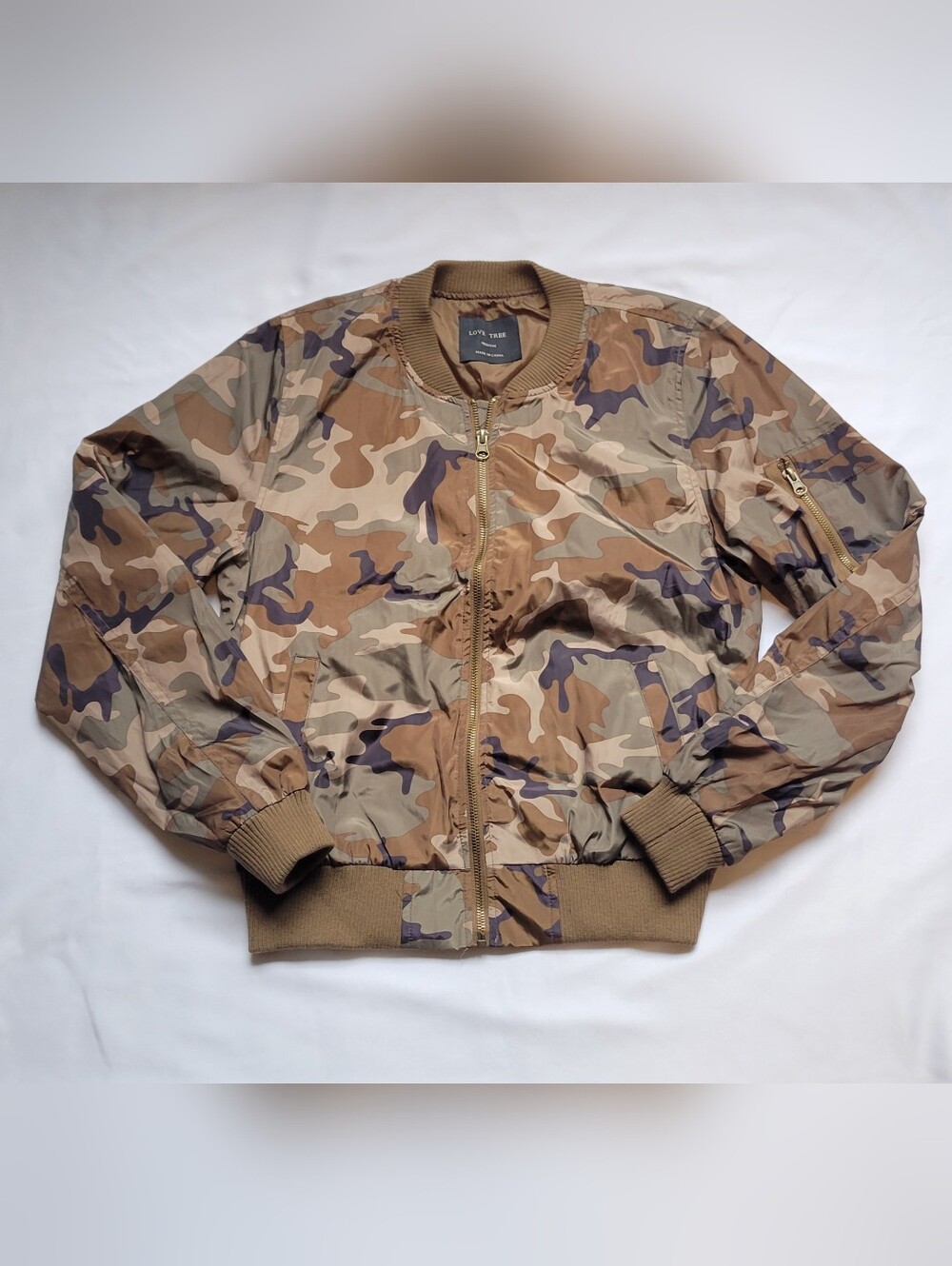 Love Tree Womens Zip Up Bomber Jacket Size Medium Camo
